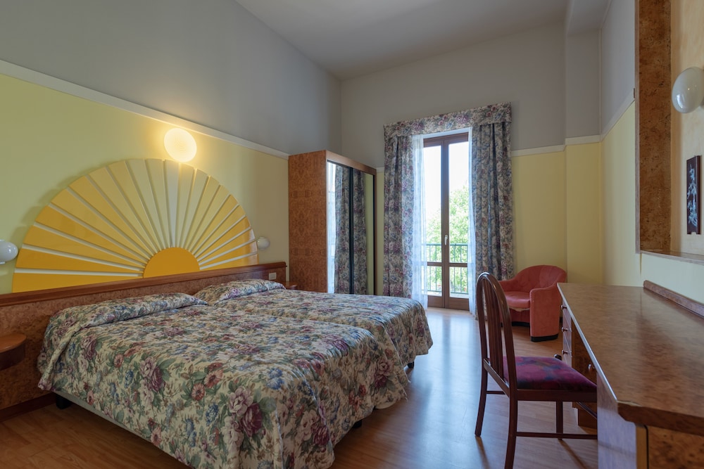 Park Hotel Jolanda, Lake Garda Park Hotel Jolanda, Lake Garda