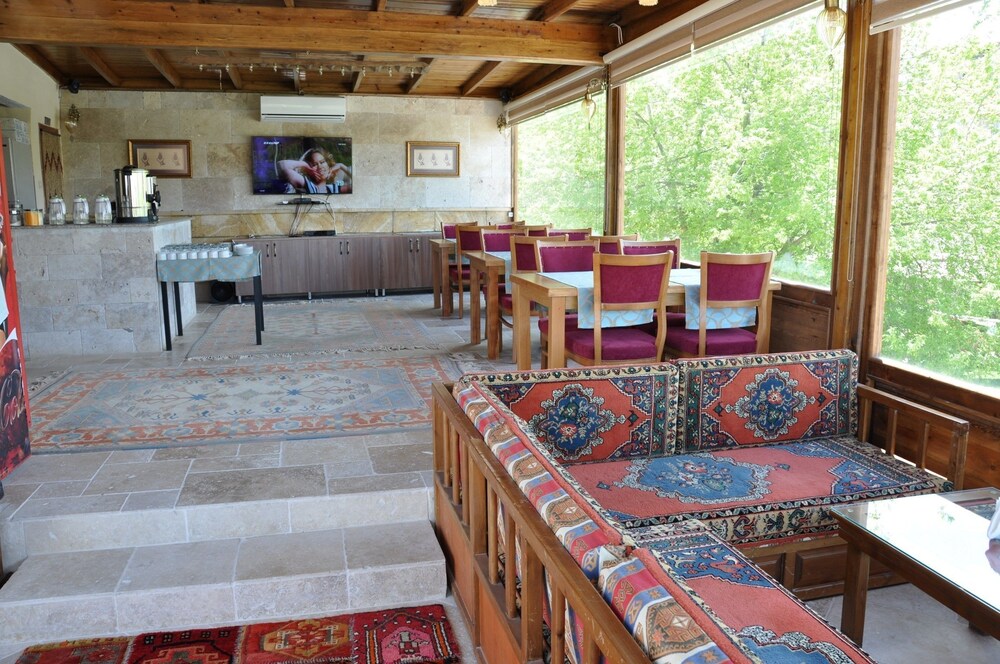 Blue Moon Cave Hotel, Nevsehir Blue Moon Cave Hotel, Nevsehir
