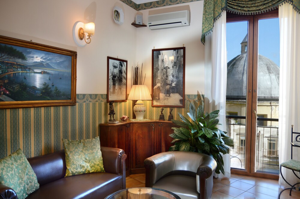 Pinto Storey Hotel, Naples Pinto Storey Hotel, Naples