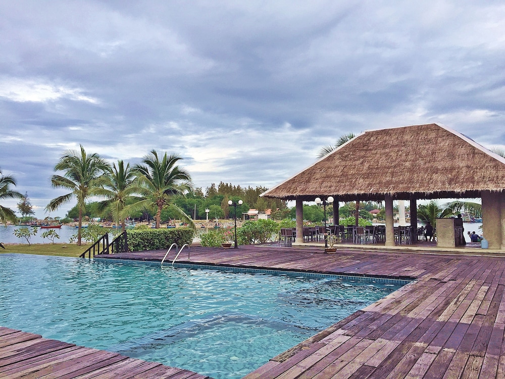 Lawana Escape Beach Resort, Pran Buri Lawana Escape Beach Resort, Pran Buri