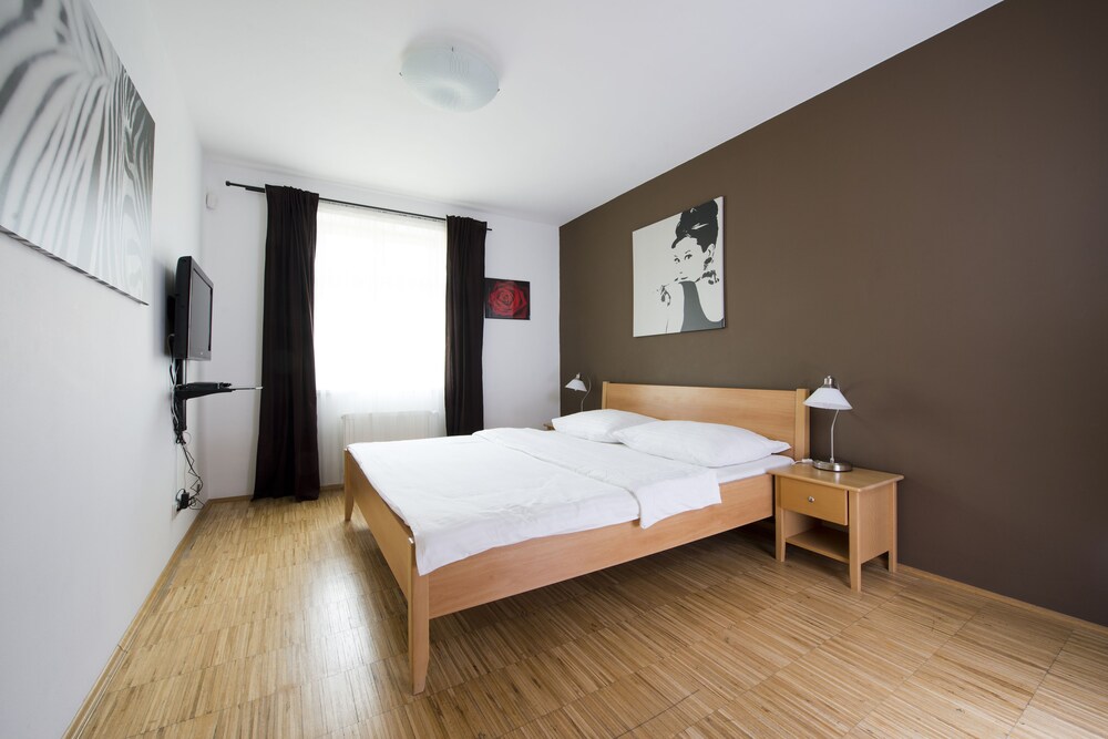 DownTown Suites Kodanská, Prague DownTown Suites Kodanská, Prague