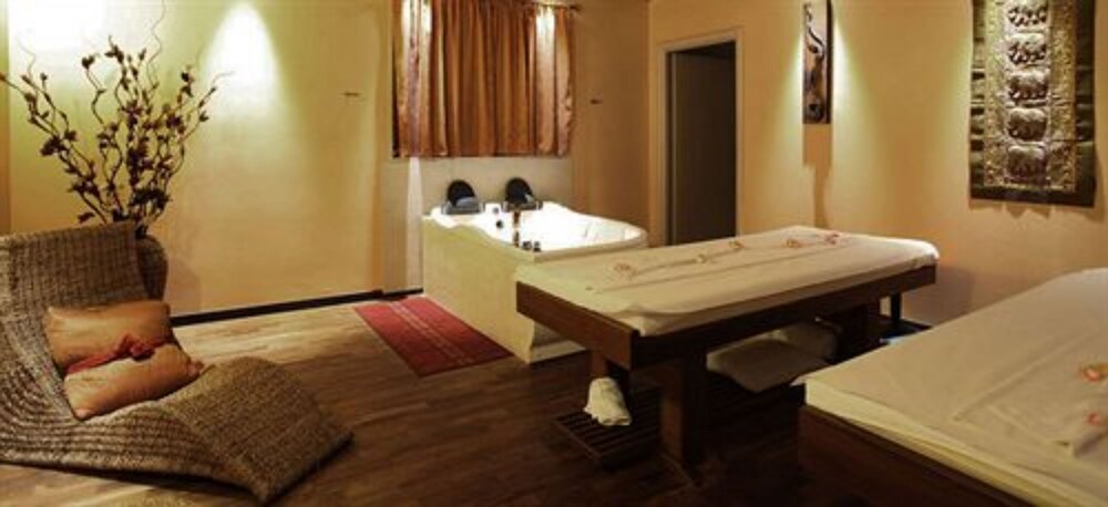 Cocca Hotel Royal Thai SPA, Sarnico Cocca Hotel Royal Thai SPA, Sarnico