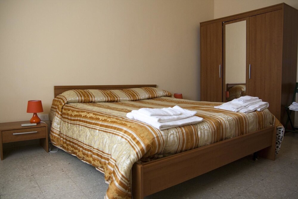 Rosso Vulcano Bed & Breakfast, Catania Rosso Vulcano Bed & Breakfast, Catania