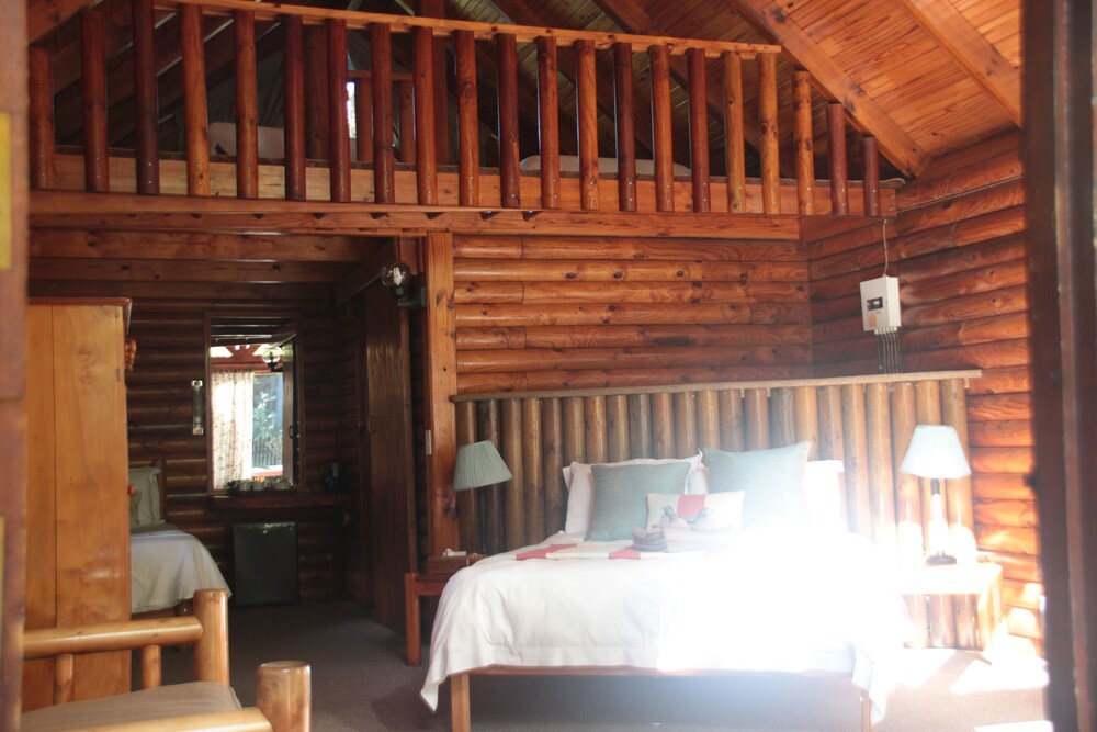 Tsitsikamma Lodge, Eastern Cape Tsitsikamma Lodge, Eastern Cape