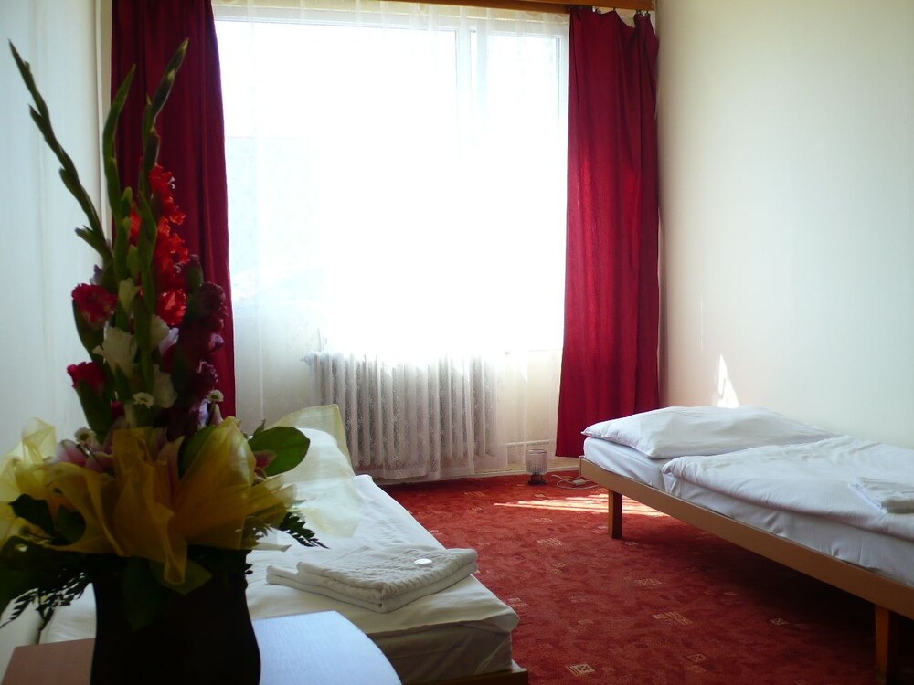 Easy Star, Prague Easy Star, Prague