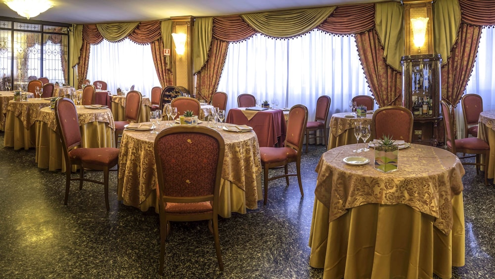 Hotel La Bussola, Novara Hotel La Bussola, Novara