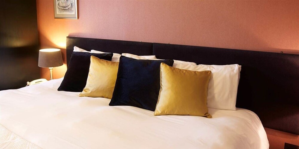 Charlton Kings Hotel, Cheltenham Charlton Kings Hotel, Cheltenham