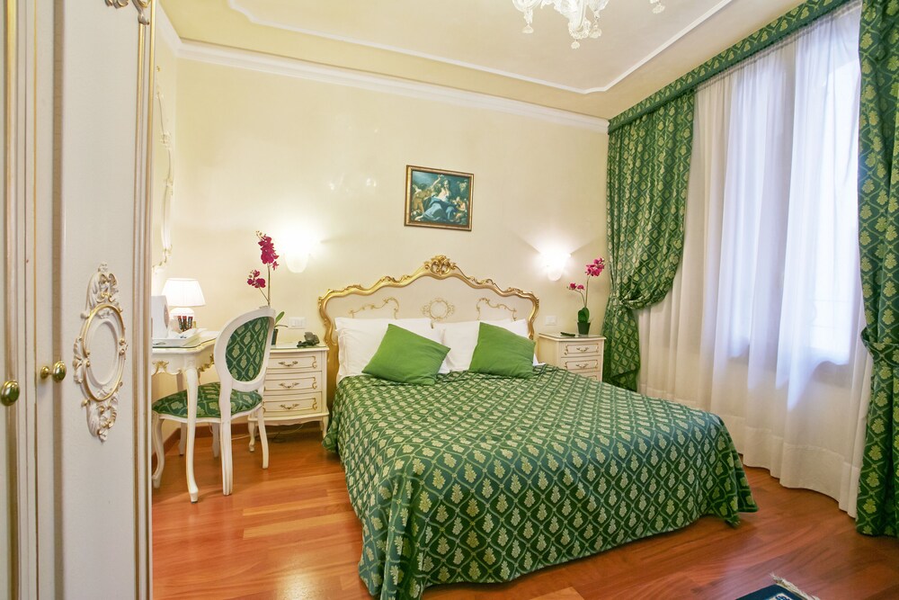 Hotel San Luca, Venice Hotel San Luca, Venice