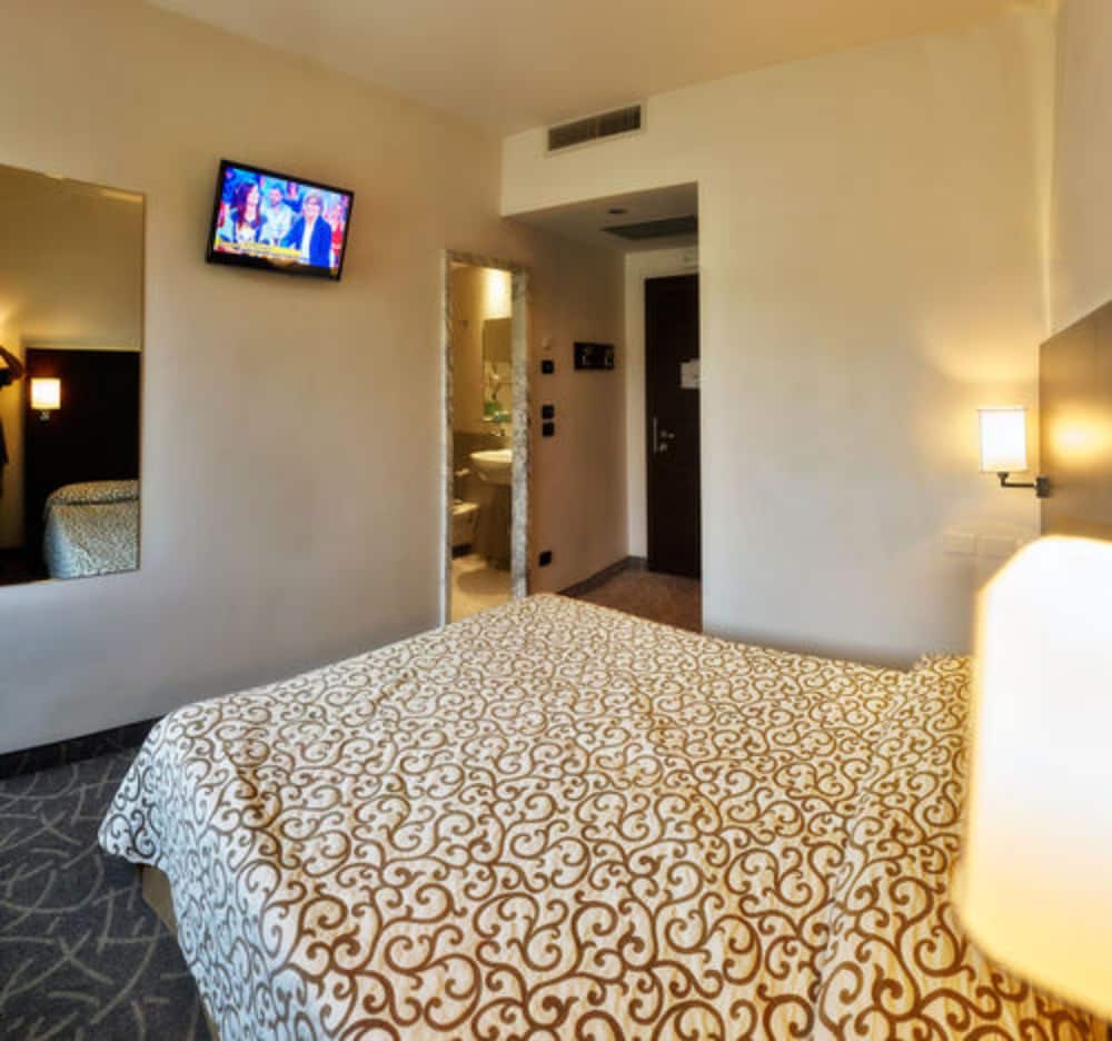 Hotel Bonotto, Lake Garda Hotel Bonotto, Lake Garda