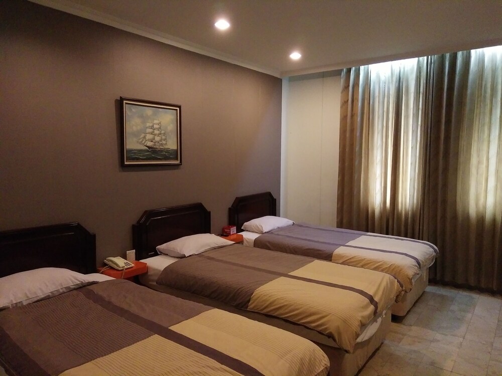 Alpine Hotel, Jakarta Alpine Hotel, Jakarta