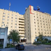 葉卡捷琳堡班輪機場飯店