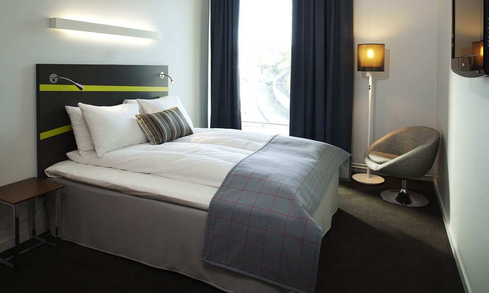 Thon Hotel Ullevaal Stadion, Oslo Thon Hotel Ullevaal Stadion, Oslo