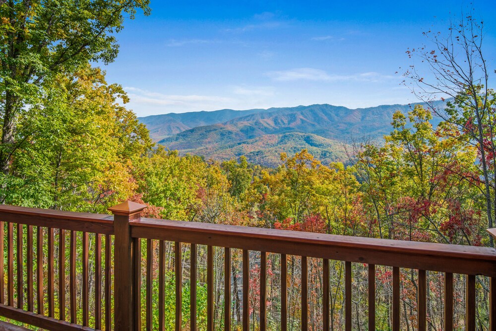 Dancing Bear Lodge 6 Bedroom Cabin Sevier Tennessee Price