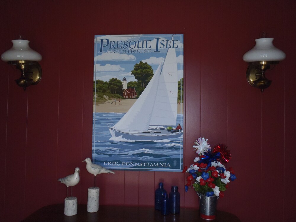Glass House Inn, Erie Glass House Inn, Erie