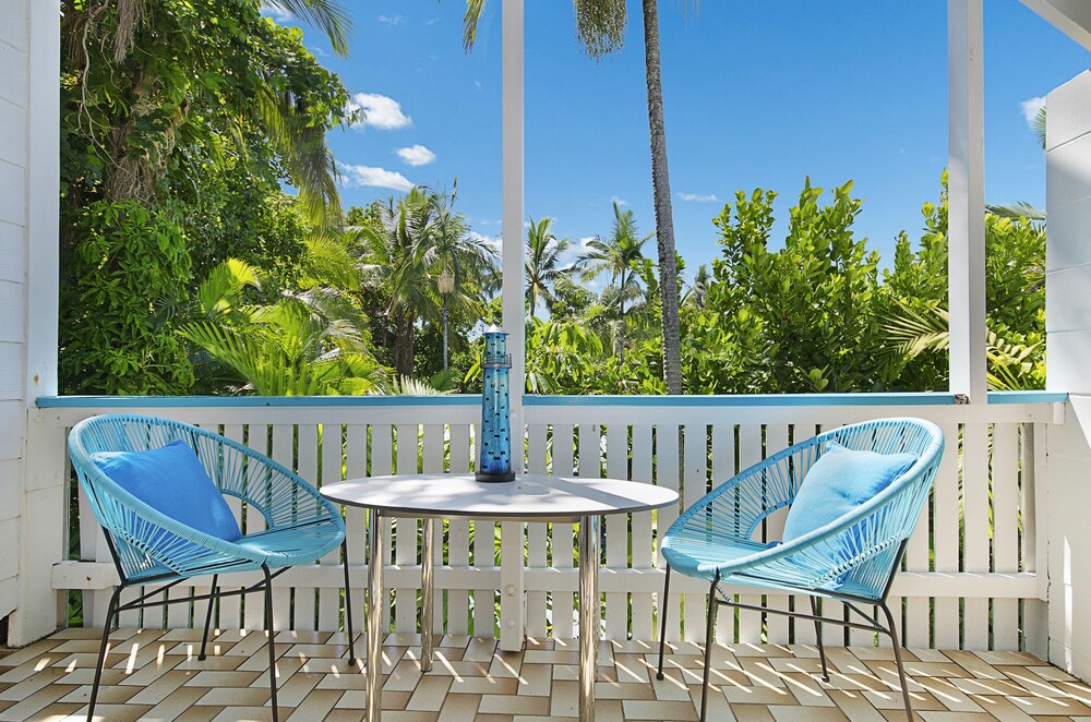 By The Sea Port Douglas, Port Douglas By The Sea Port Douglas, Port Douglas