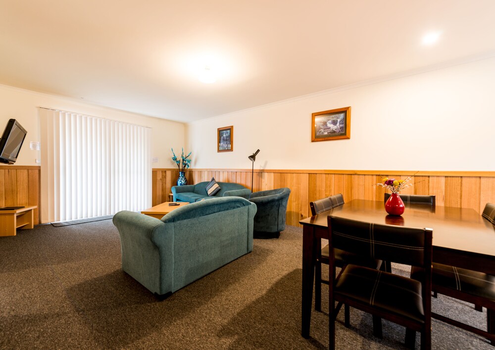Driftwood Strahan Villas, Tasmania Driftwood Strahan Villas, Tasmania