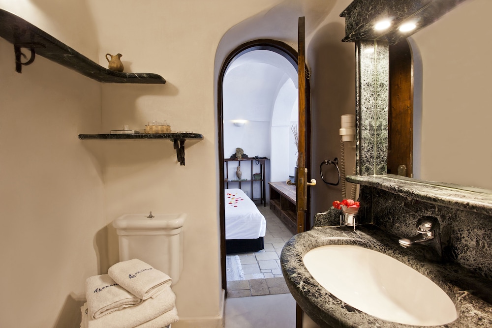 Alexander's Boutique Hotel