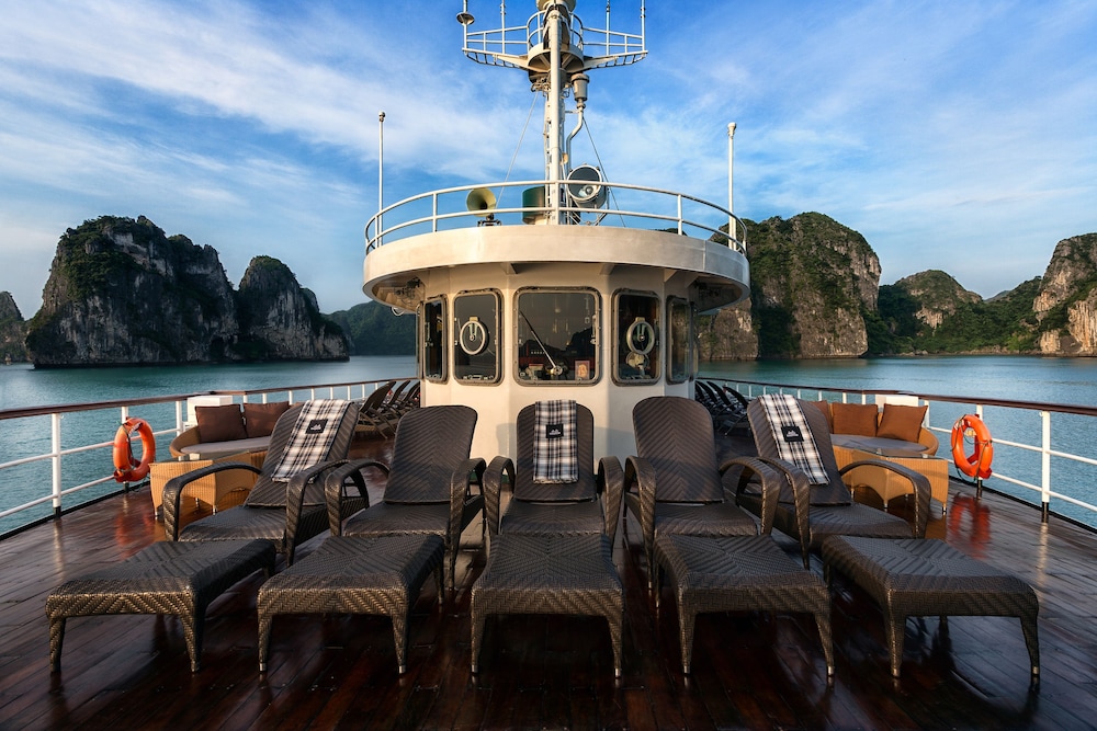 Emeraude Classic Cruises, Ha Long Emeraude Classic Cruises, Ha Long