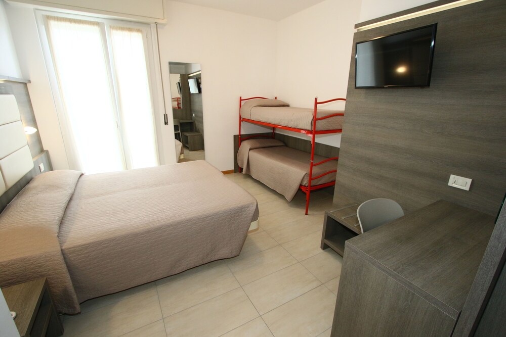 Hotel Boom, Rimini Hotel Boom, Rimini