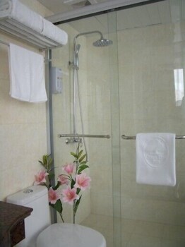 GreenTree Inn Shanghai Dongming Road Subway Station Express, Shanghai GreenTree Inn Shanghai Dongming Road Subway Station Express, Shanghai