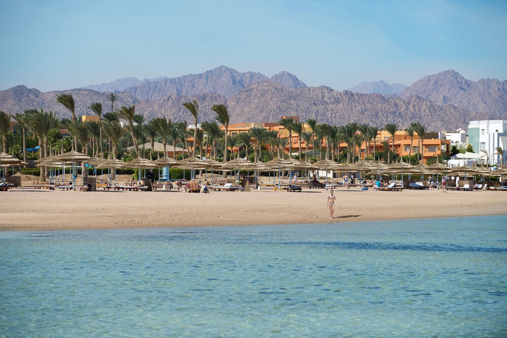 Amwaj Oyoun Resort & Casino, Sharm el-Sheikh Amwaj Oyoun Resort & Casino, Sharm el-Sheikh