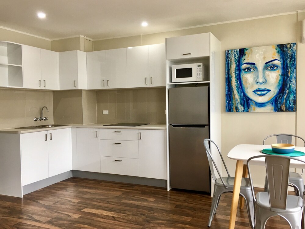 Hi Ho Beach Apartments, Gold Coast Hi Ho Beach Apartments, Gold Coast