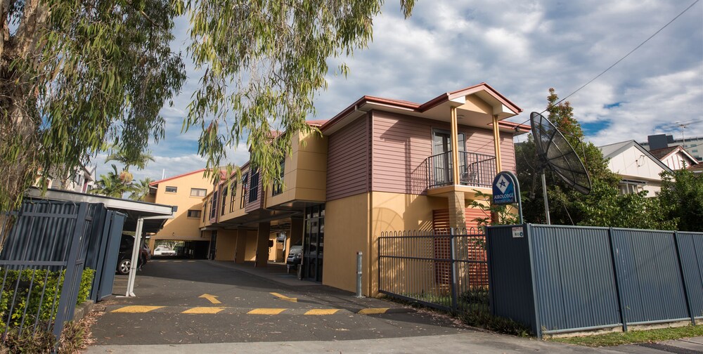 Airolodge International, Brisbane Airolodge International, Brisbane