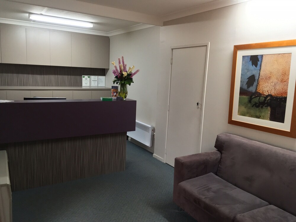 Oxley Court Serviced Apartments, Canberra Oxley Court Serviced Apartments, Canberra