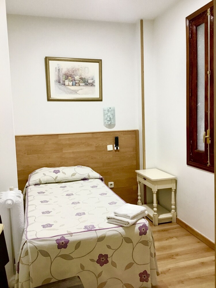 Hostal Nersan II, Madrid Hostal Nersan II, Madrid