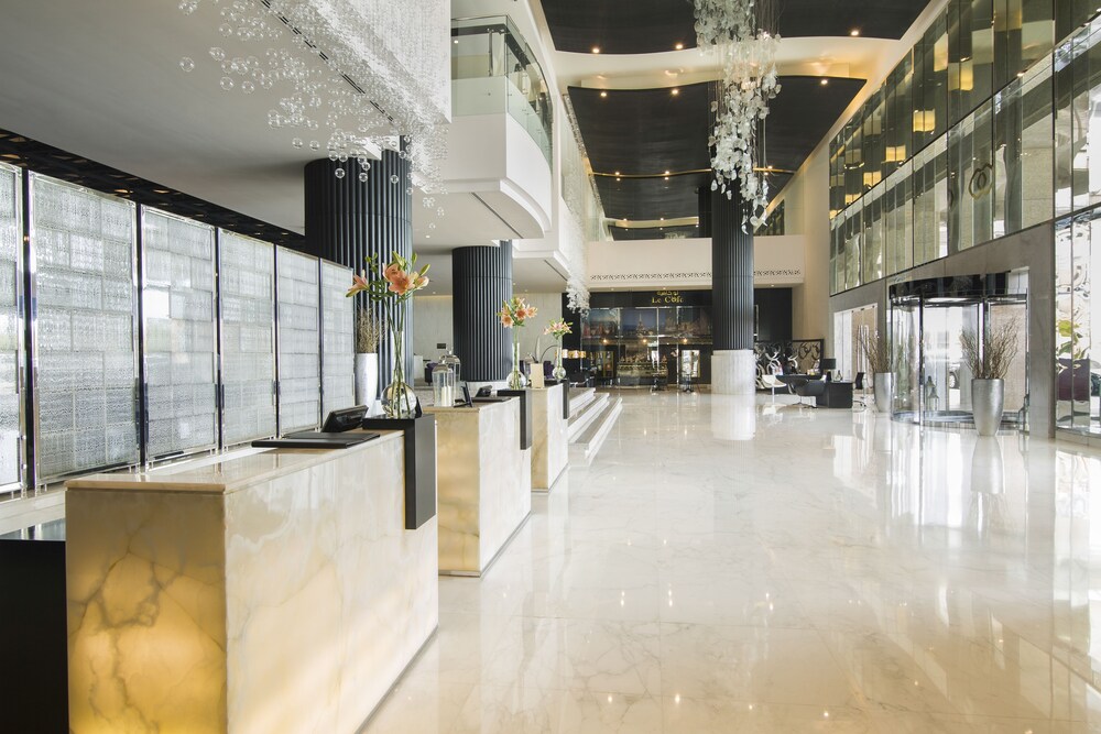 Sofitel Abu Dhabi Corniche Sofitel Abu Dhabi Corniche