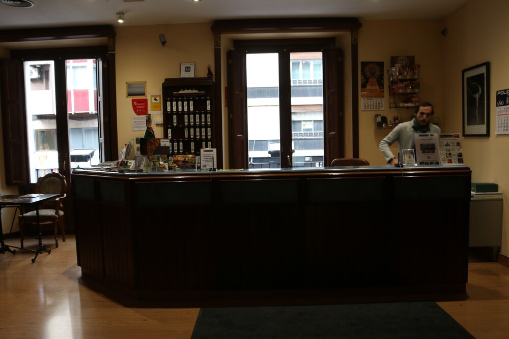 Hostal Cataluña, Zaragoza Hostal Cataluña, Zaragoza