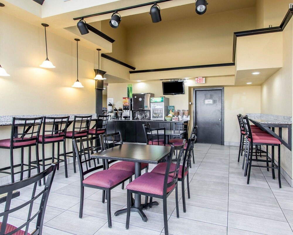 Quality Inn & Suites, Oklahoma City Quality Inn & Suites, Oklahoma City