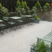 瑟蒂斯酒店