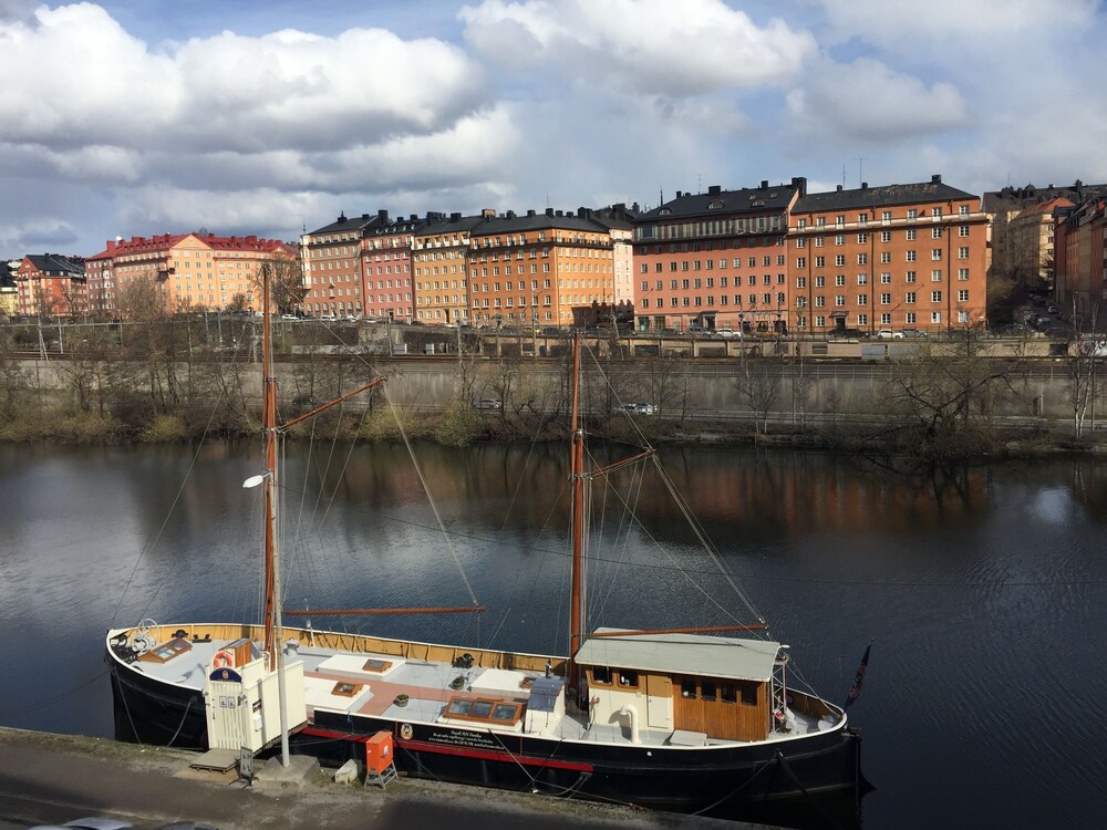 Hotel M/S Monika, Stockholm Hotel M/S Monika, Stockholm