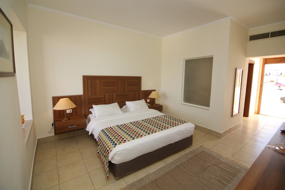 Club Reef Resort, Sharm el-Sheikh Club Reef Resort, Sharm el-Sheikh