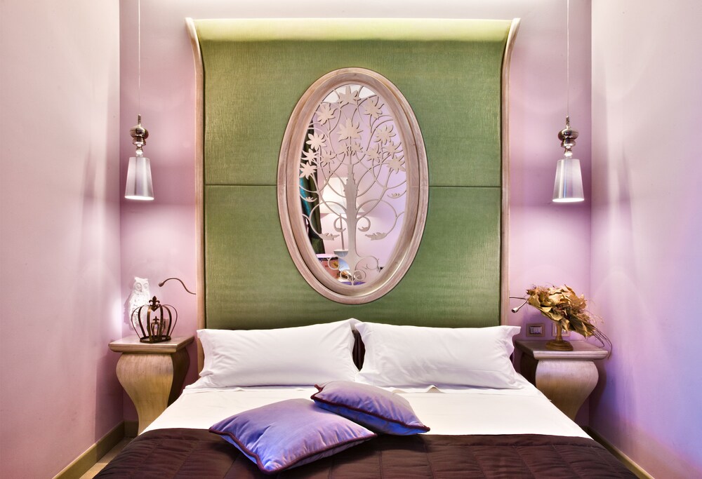 Chateau Monfort, Milan Chateau Monfort, Milan