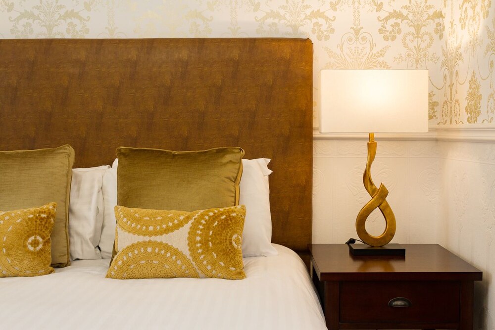 Lincoln House Hotel, Cardiff Lincoln House Hotel, Cardiff
