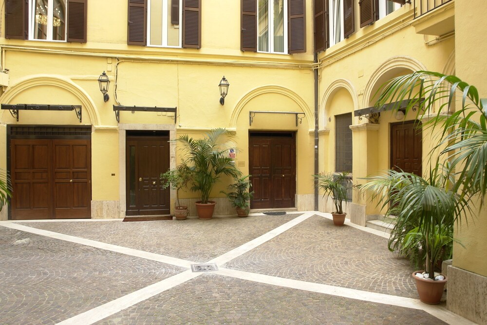 Mellini 39 B&B and Apartments, Rome Mellini 39 B&B and Apartments, Rome