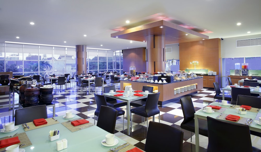 Hotel Santika Makassar, Makassar Hotel Santika Makassar, Makassar