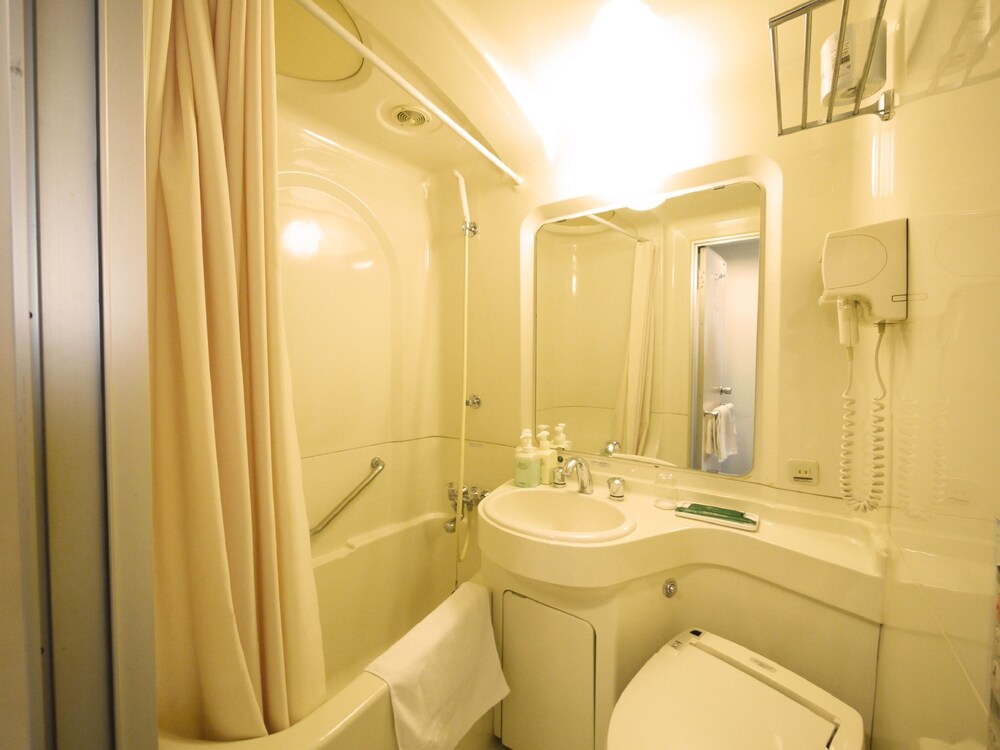 Hotel Route-Inn Sagamihara - Tap to explore photos