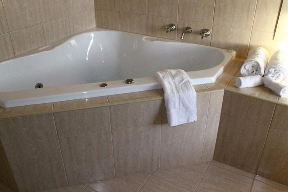 Quality Suites Point Cook Seasons 5, Melbourne Quality Suites Point Cook Seasons 5, Melbourne