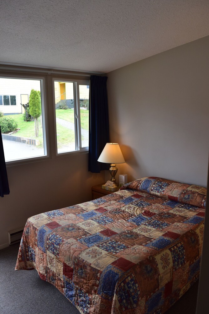 West Coast Motel, Ucluelet (BC) West Coast Motel, Ucluelet (BC)
