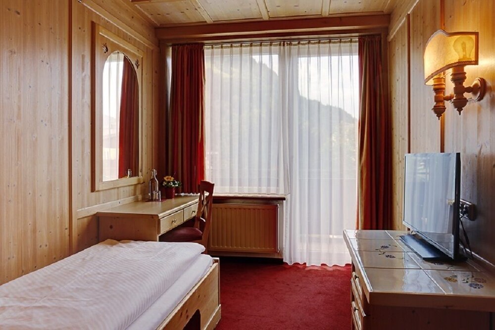 Hotel Latini, Zell am See Hotel Latini, Zell am See