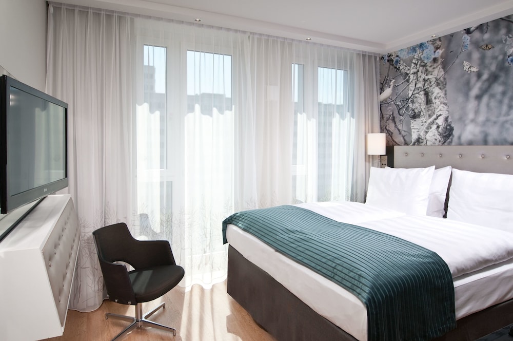 Holiday Inn Berlin - Centre Alexanderplatz Holiday Inn Berlin - Centre Alexanderplatz