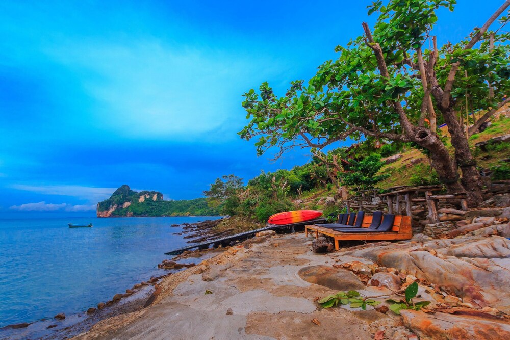 Phuphaya Seaview Resort, Phi Phi Island Phuphaya Seaview Resort, Phi Phi Island