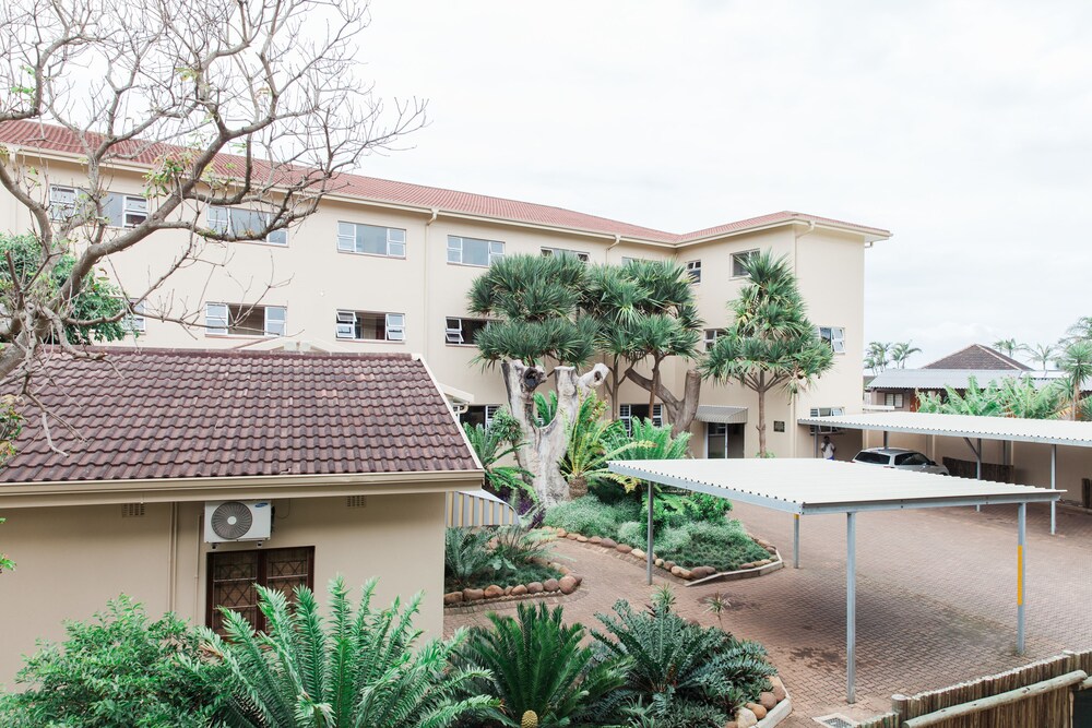 Umthunzi Hotel & Conference, Port Shepstone Umthunzi Hotel & Conference, Port Shepstone