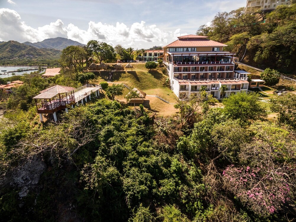 Paradise Flamingo Beach Hotel, Guanacaste Paradise Flamingo Beach Hotel, Guanacaste
