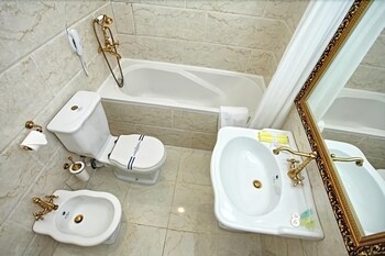 Royal Grand Hotel, Kiev Royal Grand Hotel, Kiev