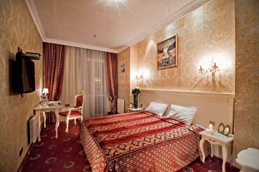 Royal Hotel De Paris, Kiev Royal Hotel De Paris, Kiev
