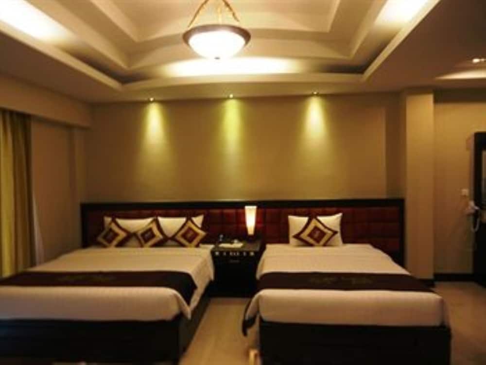 Rock Royal Hotel & Resort, Kampot Rock Royal Hotel & Resort, Kampot